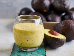 GEM® Avocado, Passionfruit, Manuka Honey, Turmeric & Ginger Smoothie