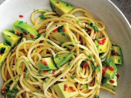 Spaghetti Aglio, Olio e GEM® Avocado