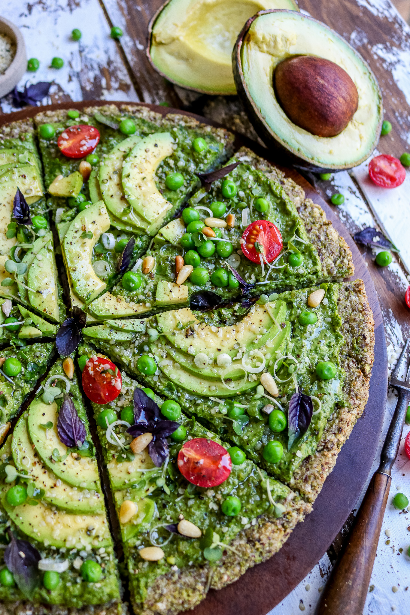 Super green avocado pizza | Avocado Recipes | GEM® Avocado